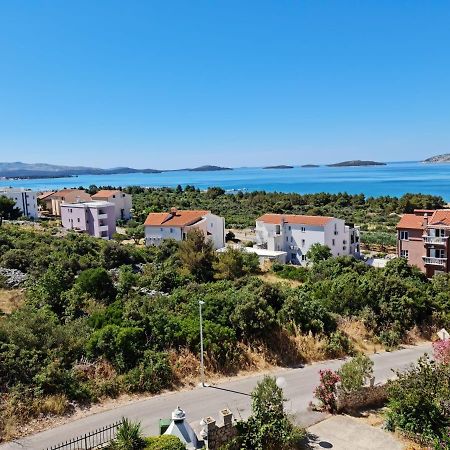 Apartment Luka With Balcony, Sea View And Free Parking Sibenik Exterior photo